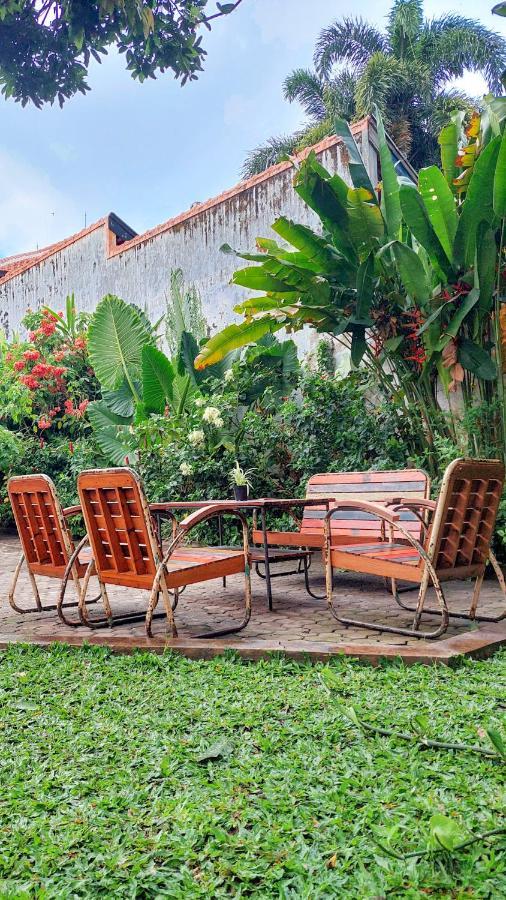 Snooze Ijen Hostel Бануванги Екстериор снимка