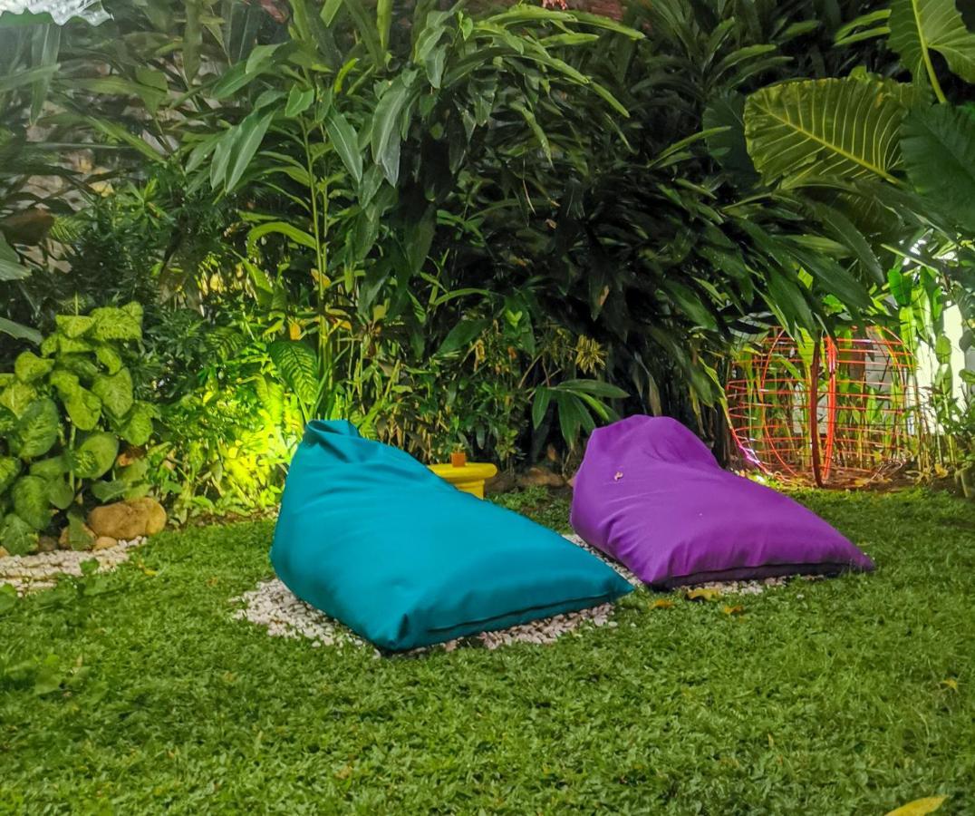 Snooze Ijen Hostel Бануванги Екстериор снимка