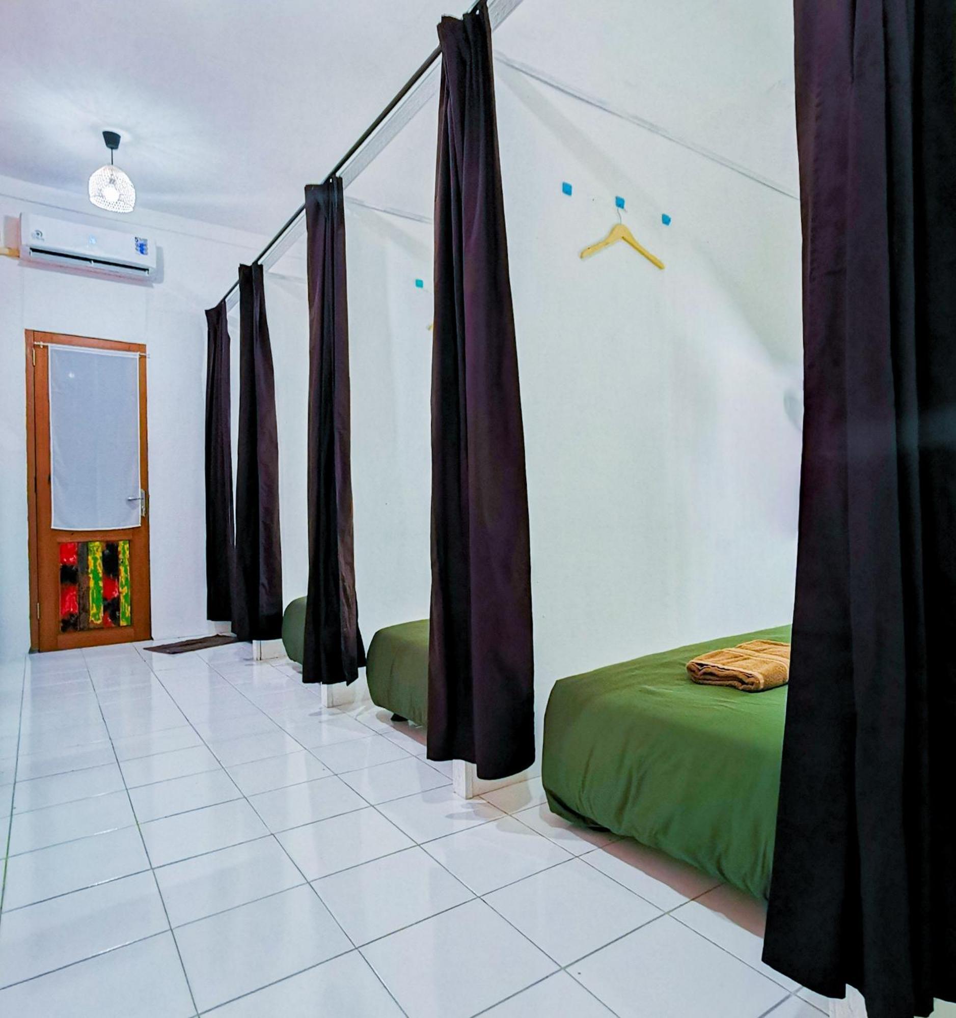 Snooze Ijen Hostel Бануванги Екстериор снимка